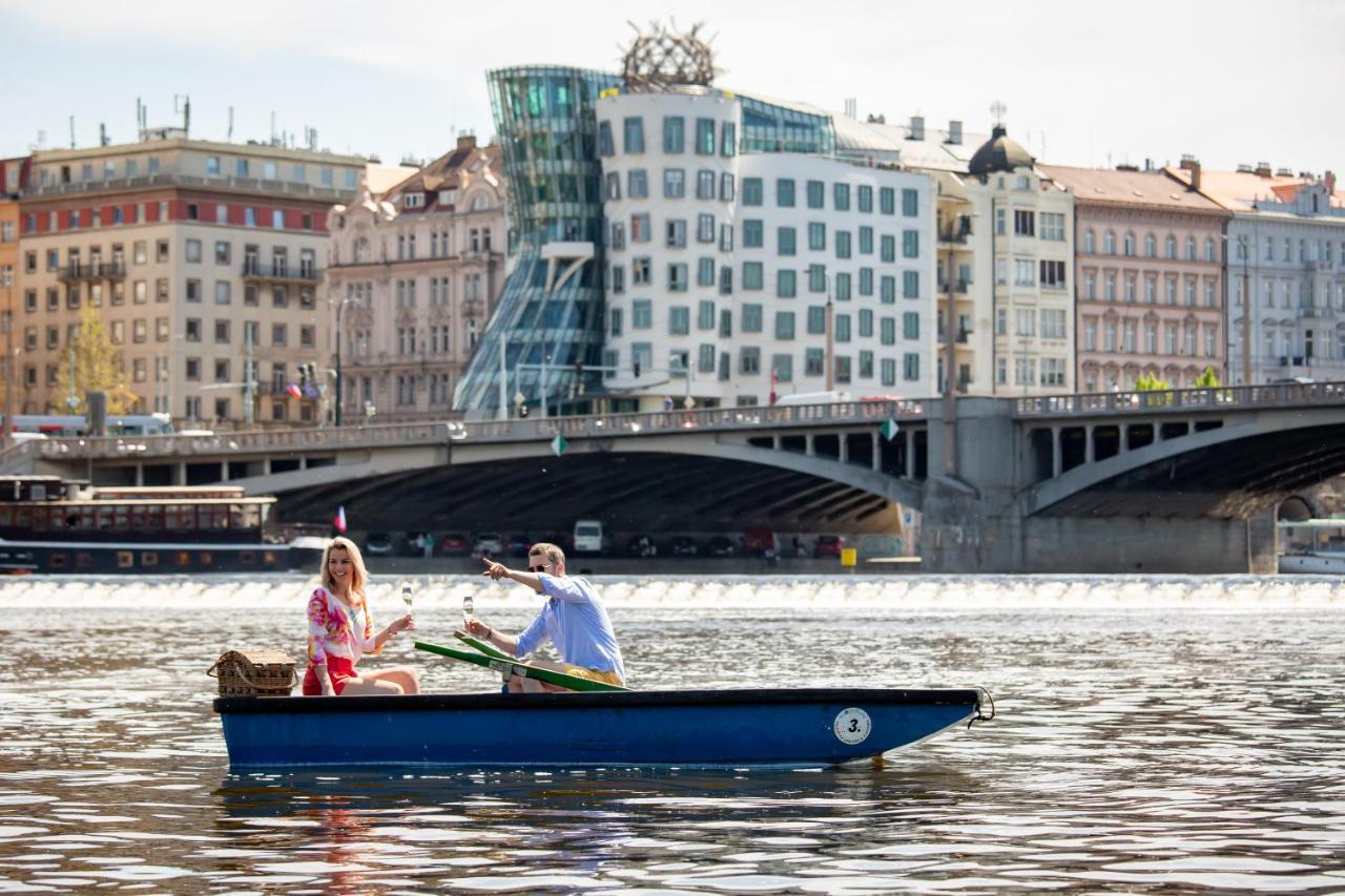 Dancing House - Tančící Dům Hotel