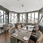 Dancing House - Tancici dum hotel